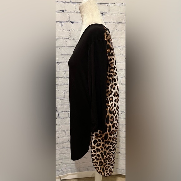 Cha-Cha Vente Half Black Half Animal Print Long Tunic Top Size Large - Picture 3 of 7